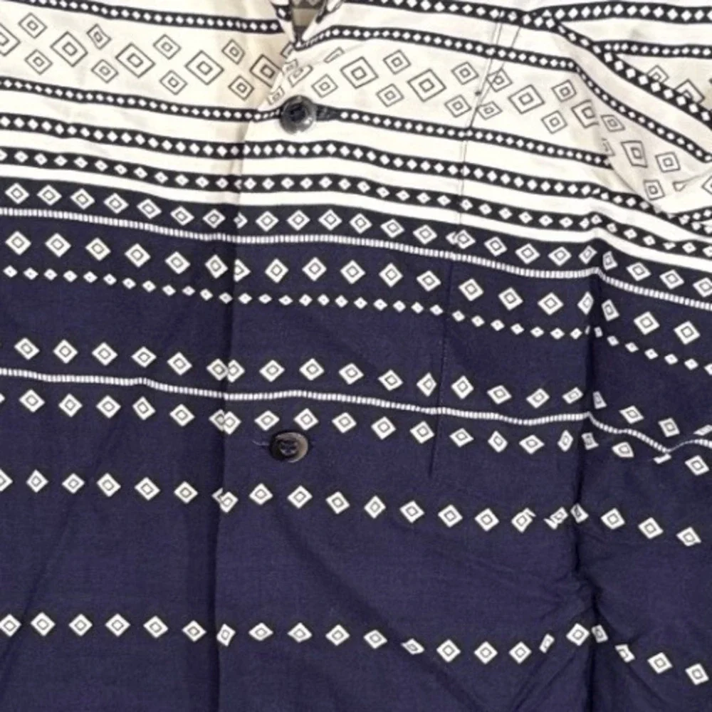 Banana Republic Mens XL Navy Geometric Diamond Rayon Button Down Shirt Vintage